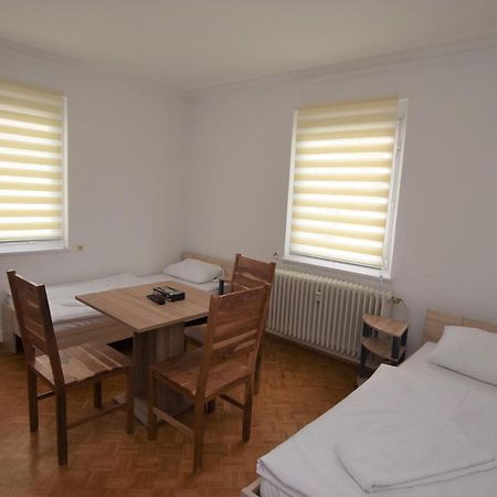 Nuertingen Zimmer Esterno foto