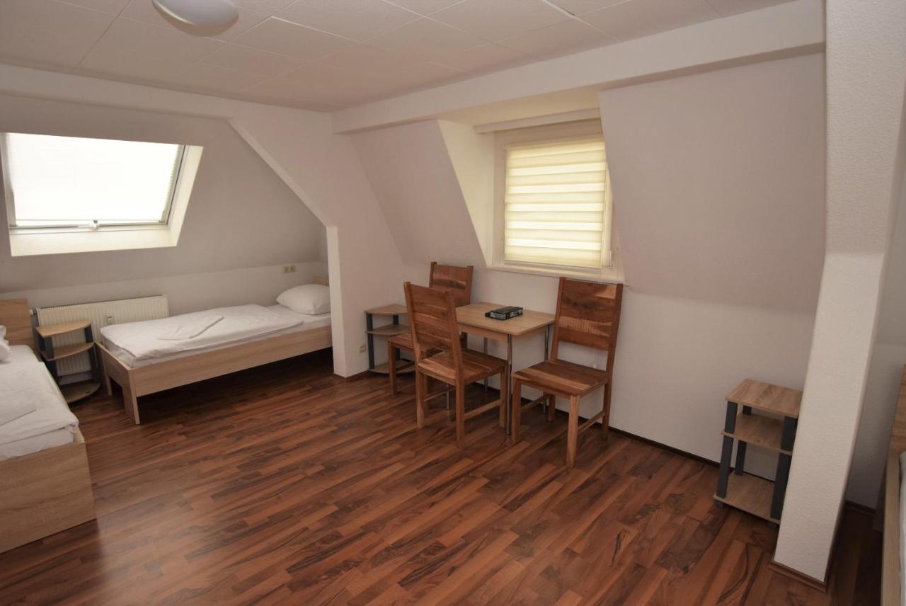Nuertingen Zimmer Esterno foto