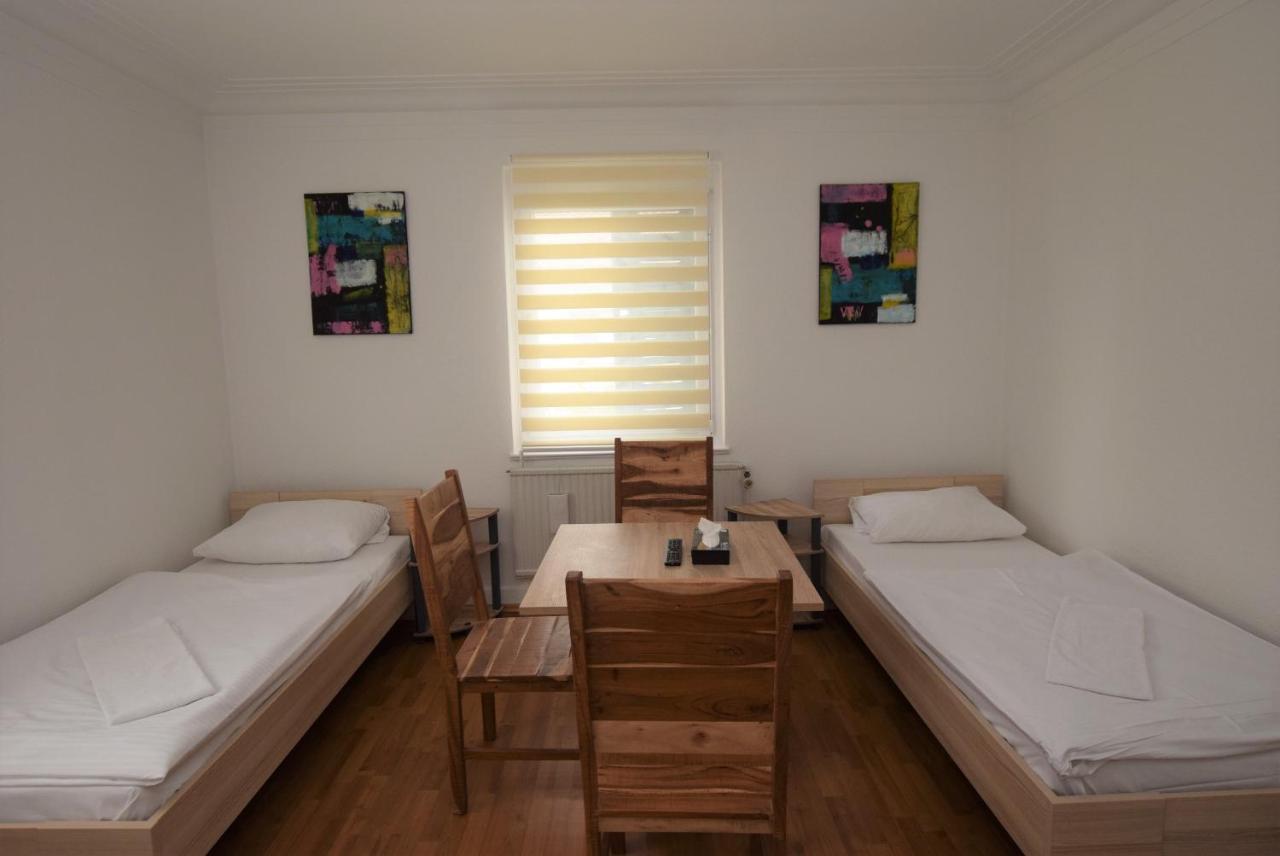 Nuertingen Zimmer Esterno foto